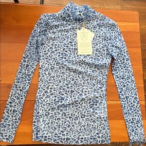 *NWT* BAUM UND PFERDGARTEN Jodi mesh turtleneck light blue leopard print XS